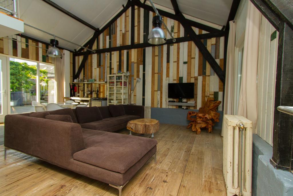 Apartamento Paardenstal, Private House With Wifi And Free Parking For 1 Car Weesp Exterior foto
